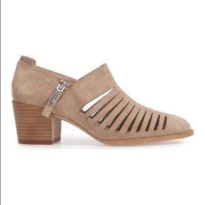 Size 10 1 State 2 in heel